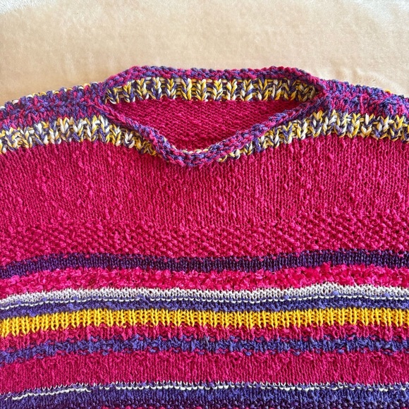 Vintage Hand-Knit Y2K Style Sweater - Picture 5 of 6